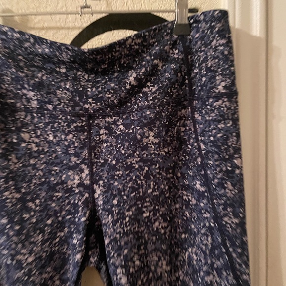 Athleta Womens work out capris blue size XL pre-owned - Picture 3 of 12